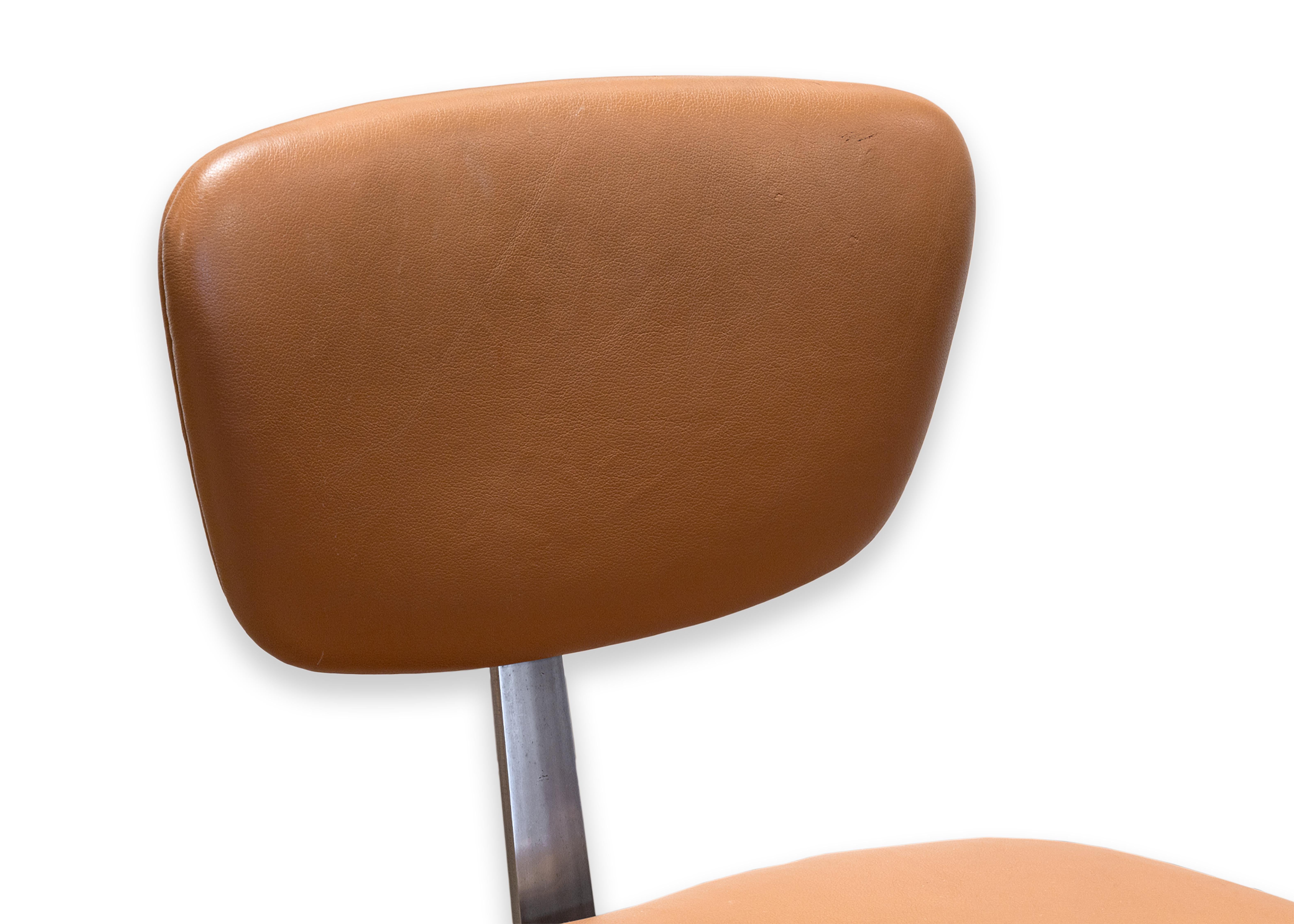 Mid-20th Century Eero Saarinen for Knoll Drafting Stool Model 77 S of the 70 Series OG Leather For Sale
