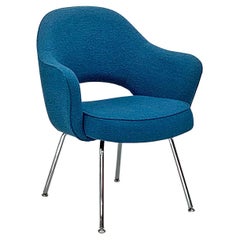 Eero Saarinen for Knoll Executive Armchair in Blue Classic Boucle