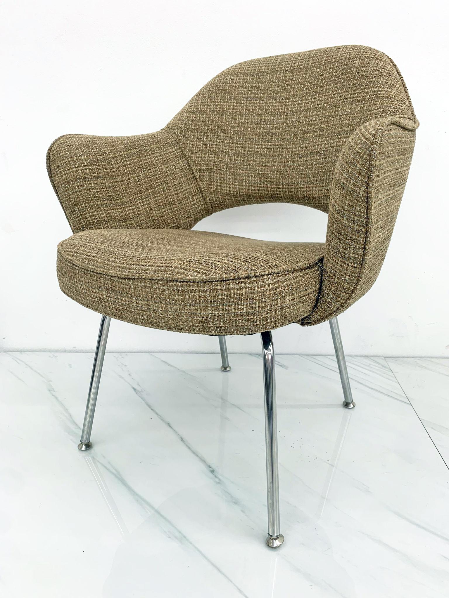 Stainless Steel Eero Saarinen for Knoll Executive Armchairs in Custom Tan Tweed For Sale