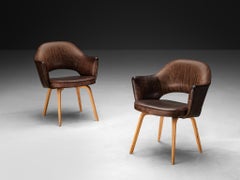 Eero Saarinen for Knoll 'Executive' Armchairs in Leather and Oak