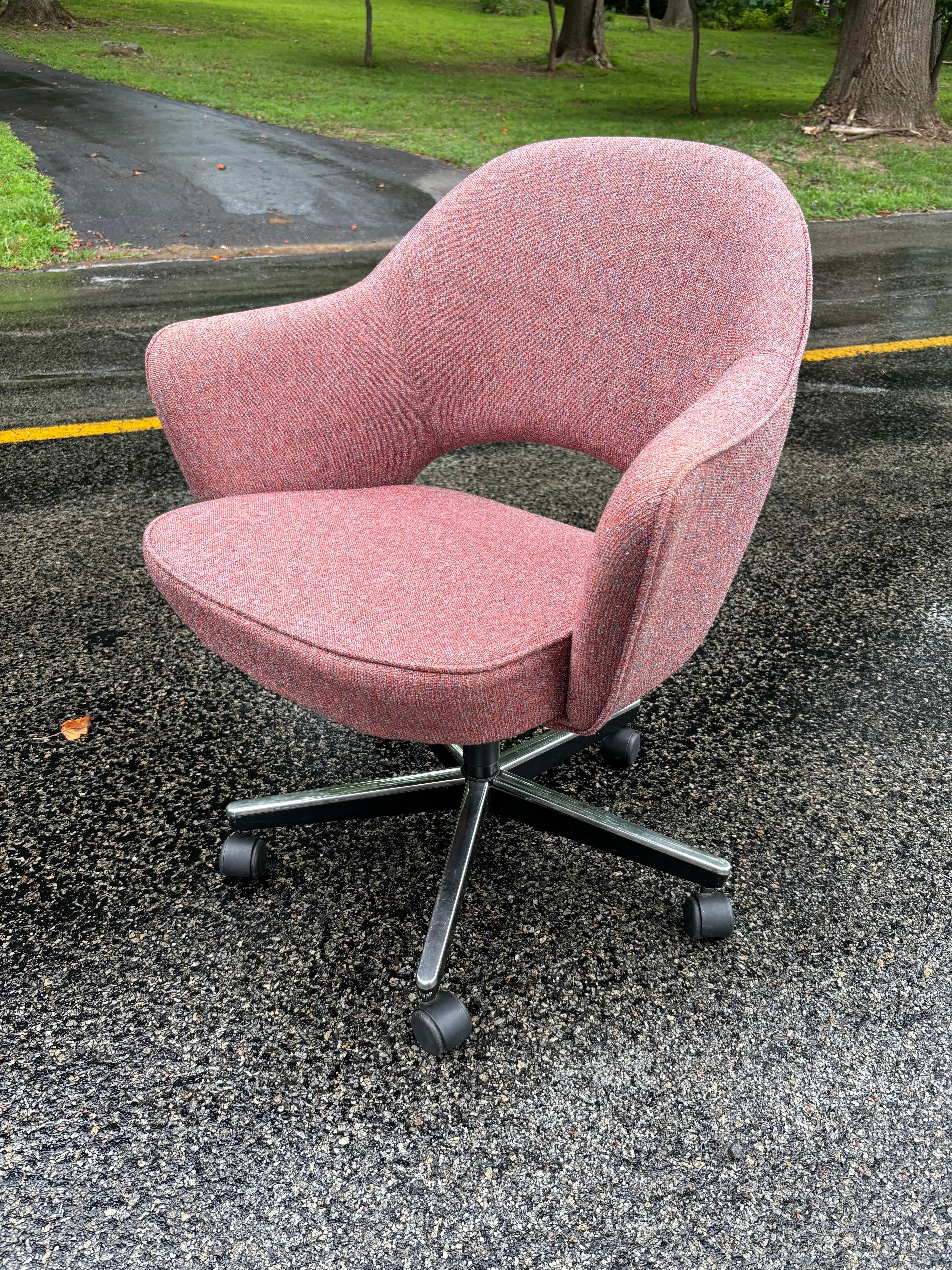 Eero Saarinen for Knoll Executive Armchair on wheels.  Very nice original condition. Four Chairs currently available.  These are all fixed height models.