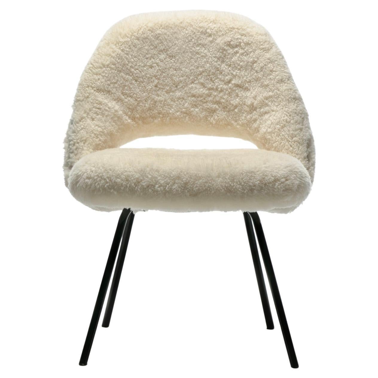 Eero Saarinen for Knoll Executive Side Chair in White Ivory Shearling c. 1950