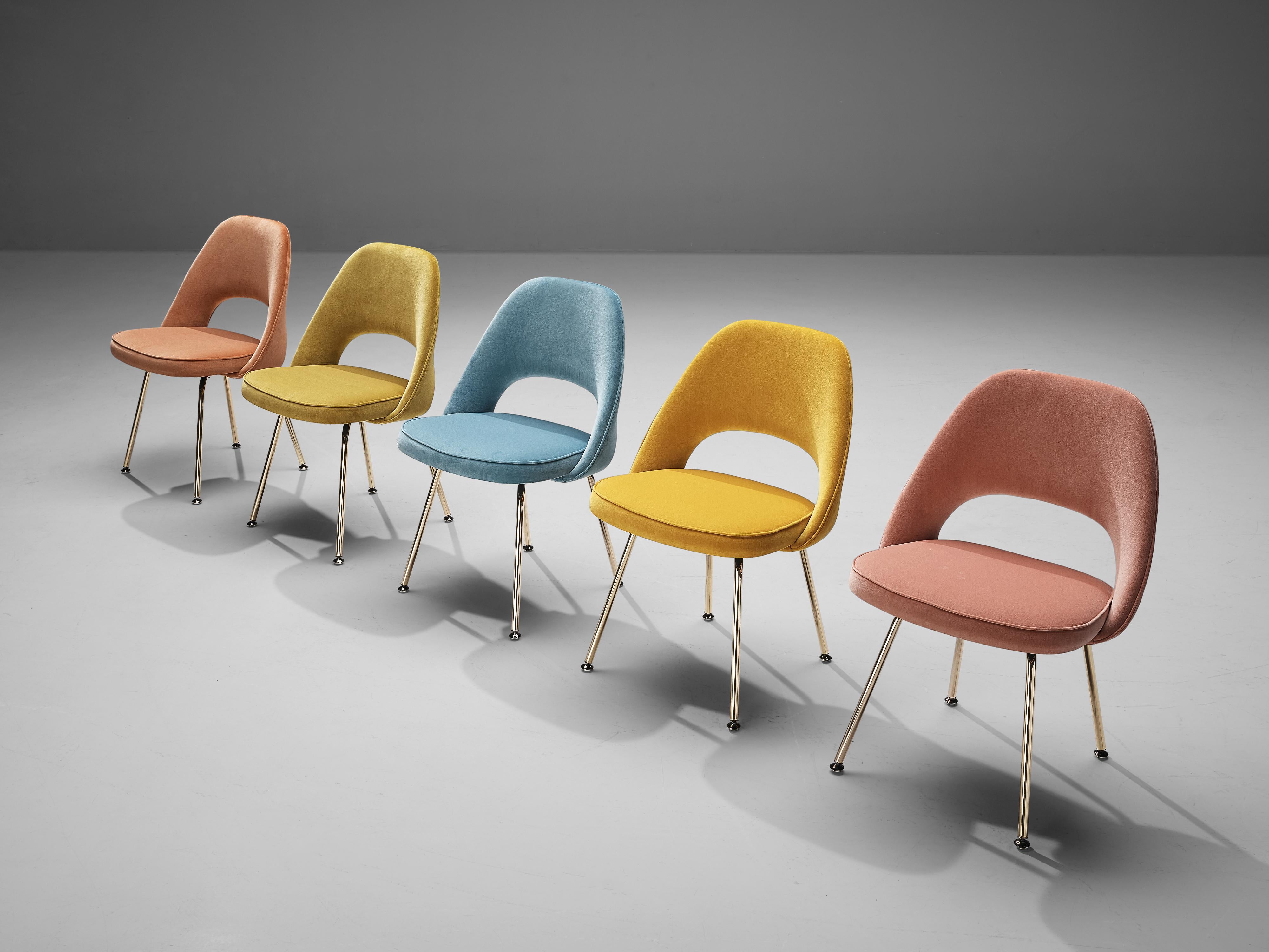 Eero Saarinen für Knoll International, farbenfrohes Set aus zehn Esszimmerstühlen  (amerikanisch) im Angebot