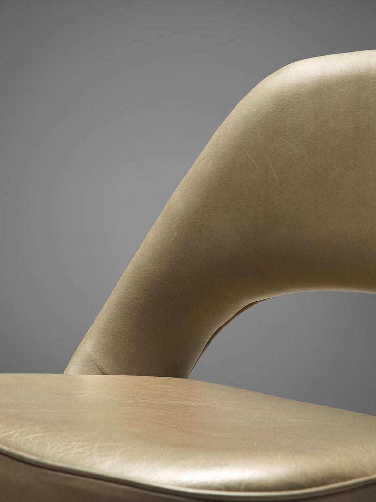 Eero Saarinen for Knoll International Reupholstered Chairs 2