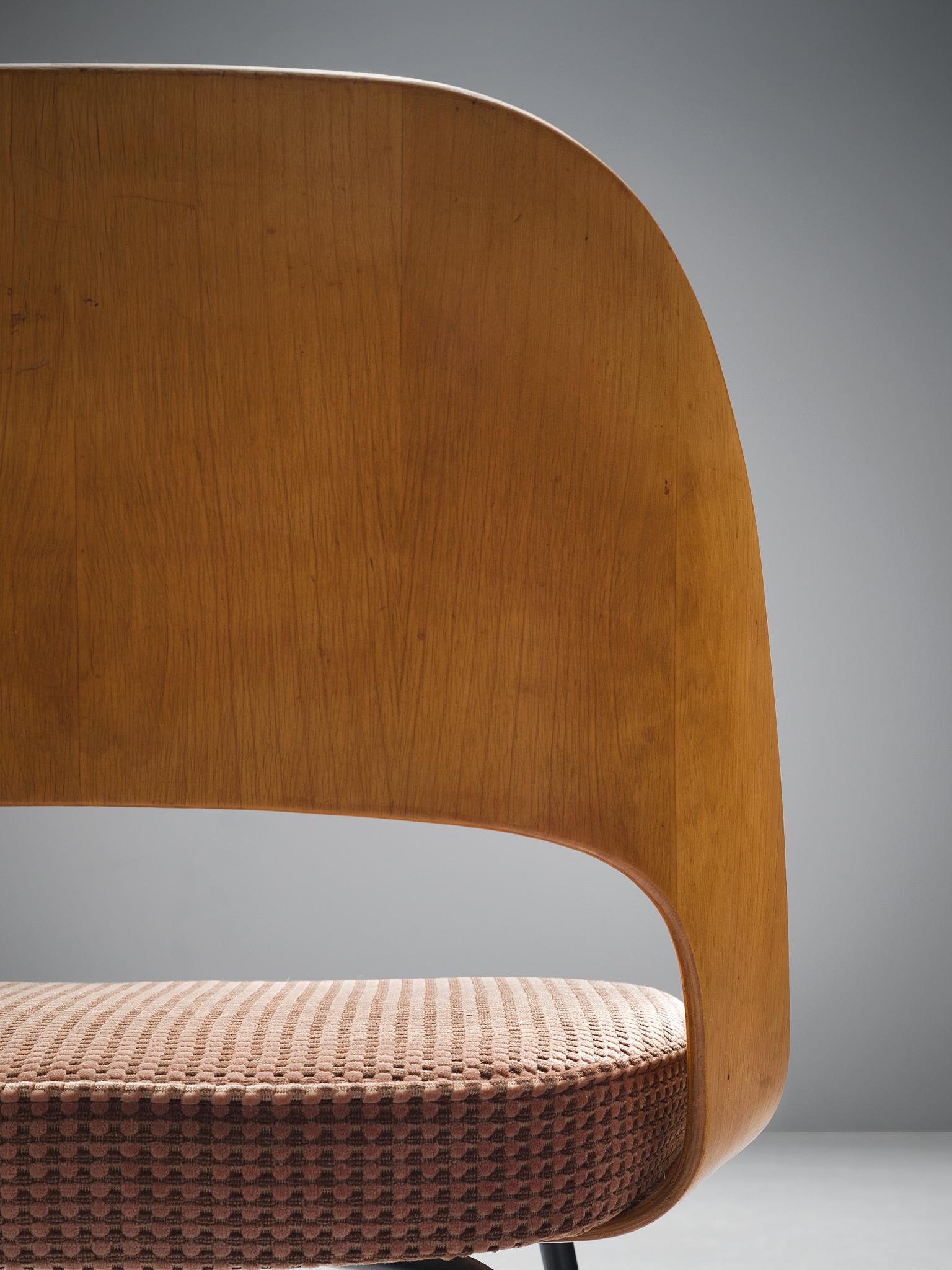 Fabric Eero Saarinen for Knoll International Set of 8 Chairs Model 72