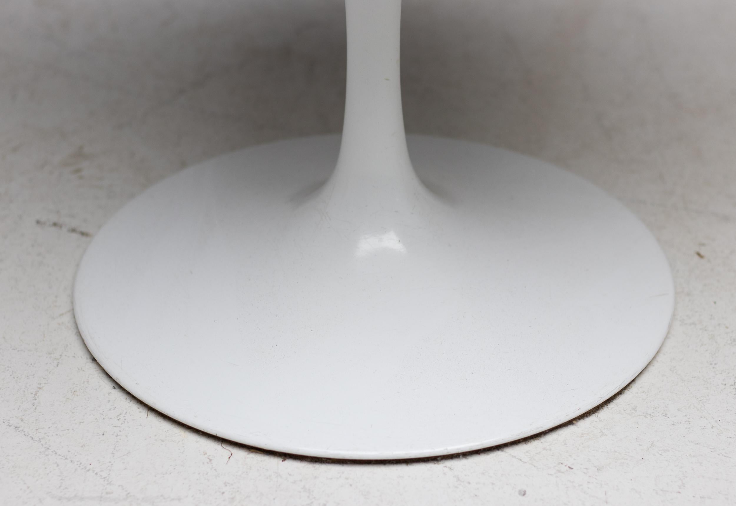 Smaltato Sedia Tulip di Eero Saarinen per Knoll International in vendita