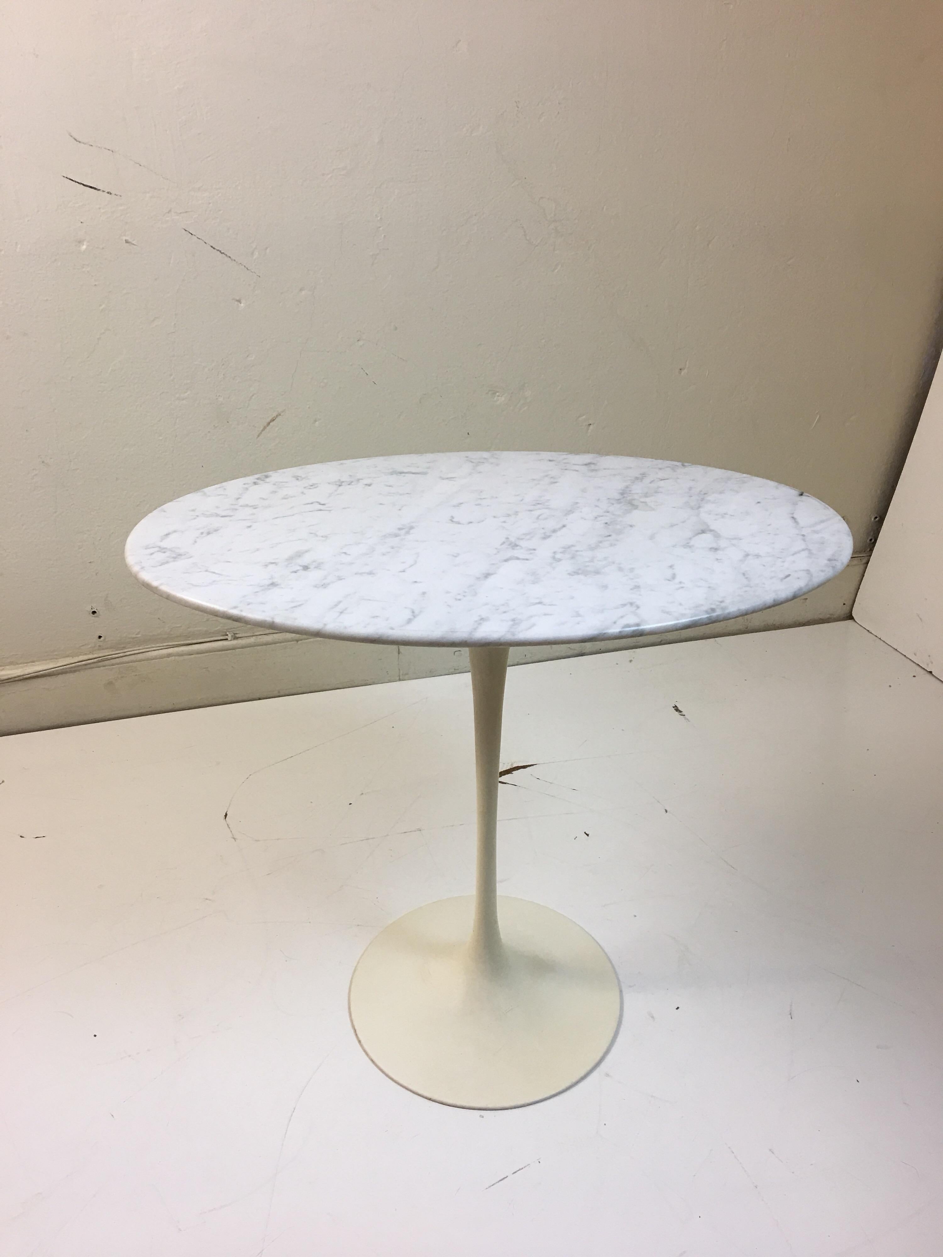 Mid-Century Modern Eero Saarinen for Knoll Marble Oval Side Tables