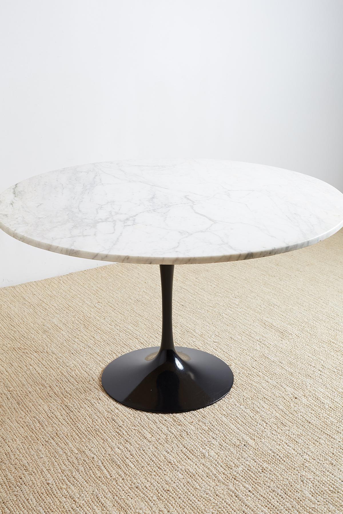 Eero Saarinen for Knoll Marble-Top Tulip Table 2