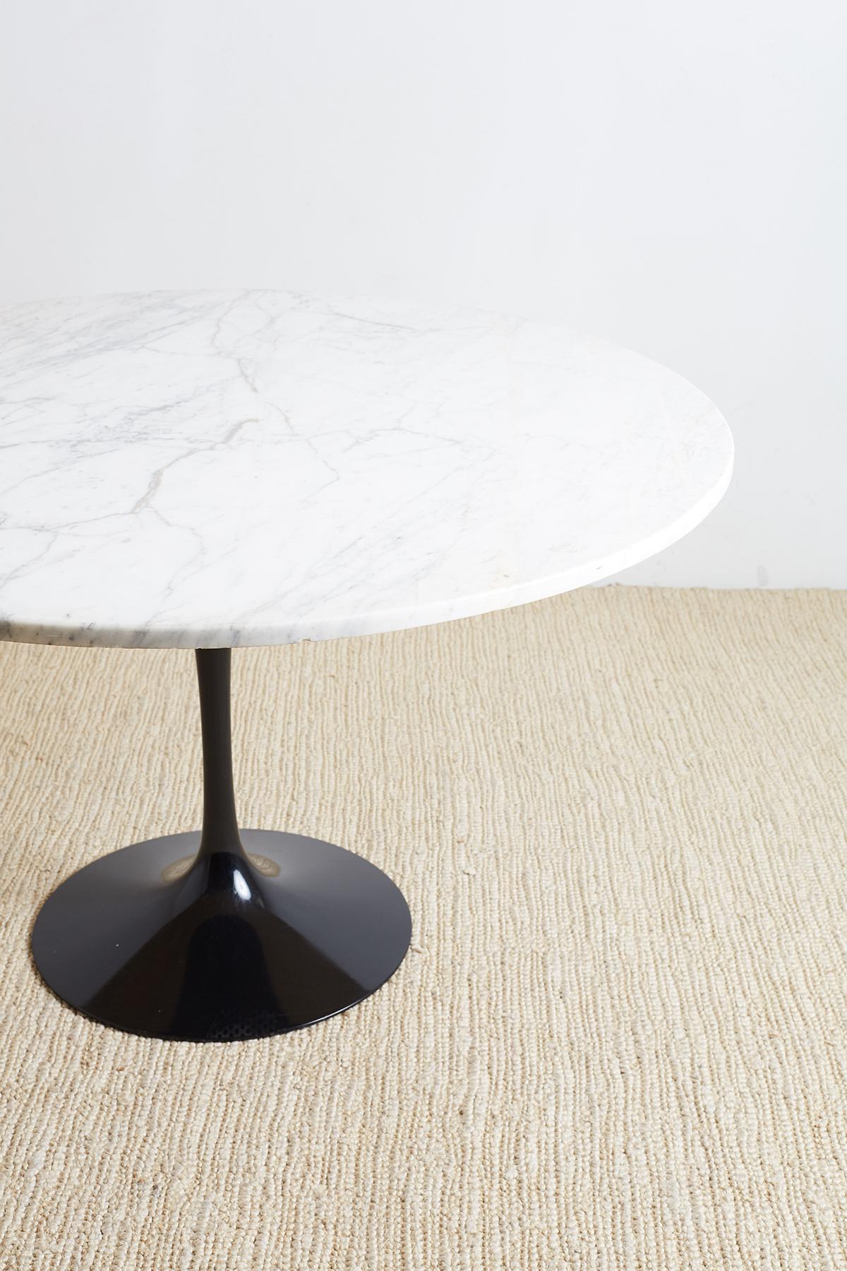 Eero Saarinen for Knoll Marble-Top Tulip Table 8