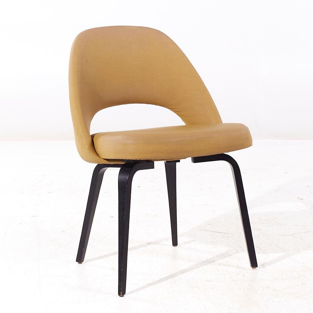 Eero Saarinen für Knoll Mid Century Bugholz Executive Esszimmerstühle - Satz von 12 (amerikanisch) im Angebot
