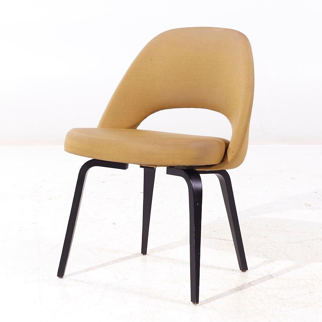 Eero Saarinen für Knoll Mid Century Bugholz Executive Esszimmerstühle - Satz von 12 (Ende des 20. Jahrhunderts) im Angebot