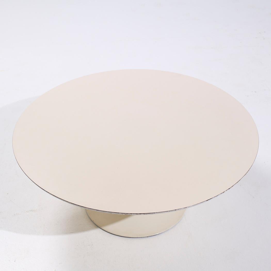 Fin du 20e siècle Table basse Tulip du milieu du siècle dernier en stratifié blanc de 36 pouces Eero Saarinen pour Knoll en vente