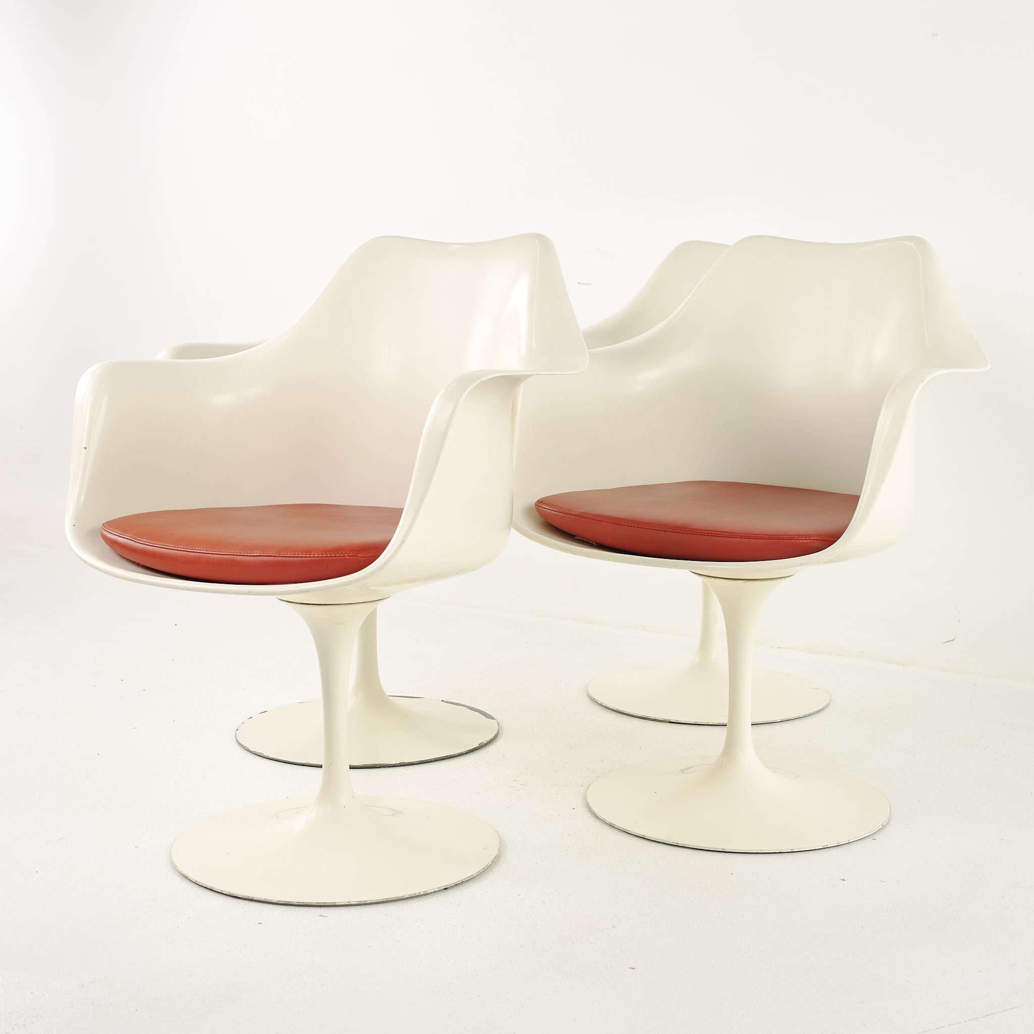 Mid-Century Modern Eero Saarinen for Knoll Mid Century Tulip Chairs, Set of 4