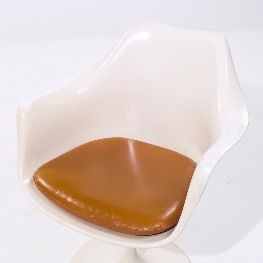 Eero Saarinen per Knoll Sedie da pranzo Tulip di metà secolo - Set di 6 in vendita 10