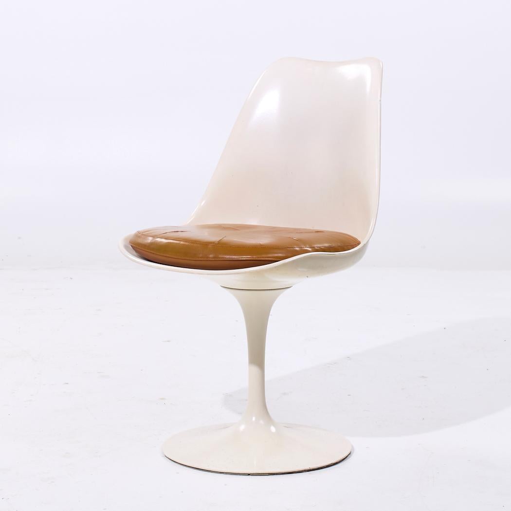 Fine XX secolo Eero Saarinen per Knoll Sedie da pranzo Tulip di metà secolo - Set di 6 in vendita