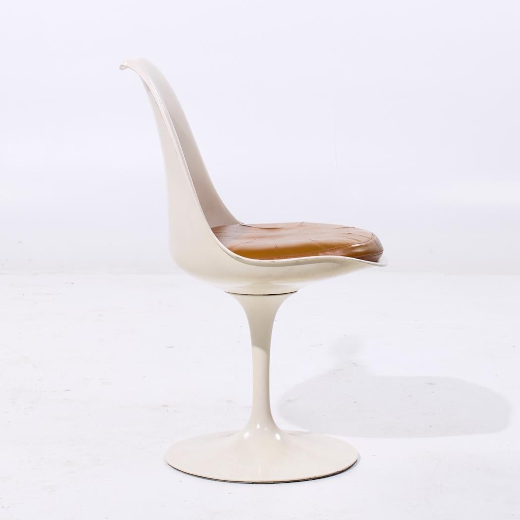 Eero Saarinen per Knoll Sedie da pranzo Tulip di metà secolo - Set di 6 in vendita 2