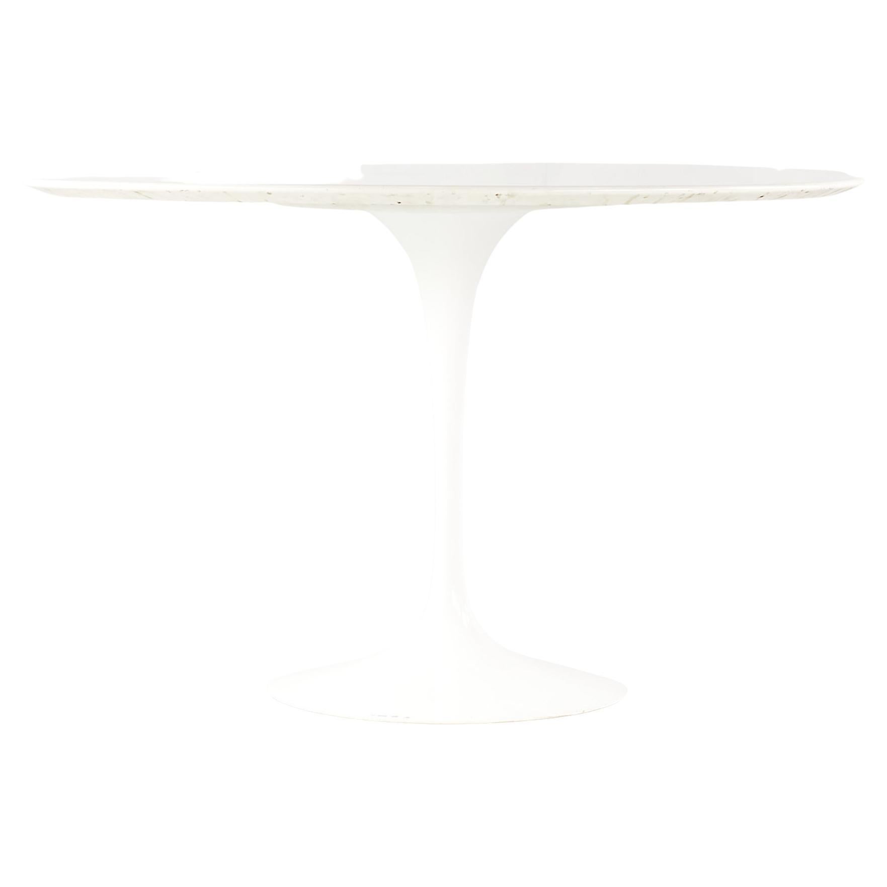 Mid-Century Modern Eero Saarinen for Knoll Mid Century Tulip Table For Sale