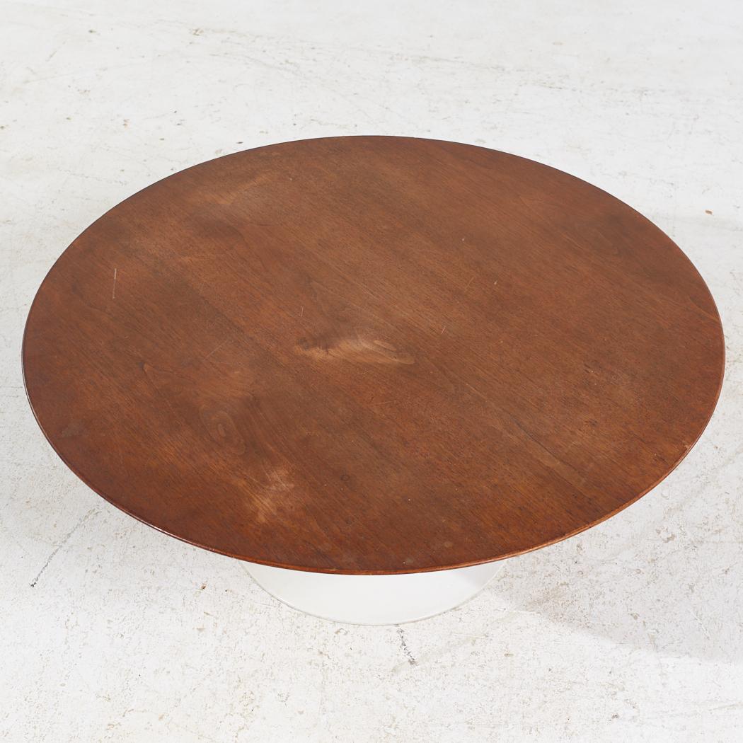 Metal Eero Saarinen for Knoll Mid Century Tulip Walnut Coffee Table For Sale