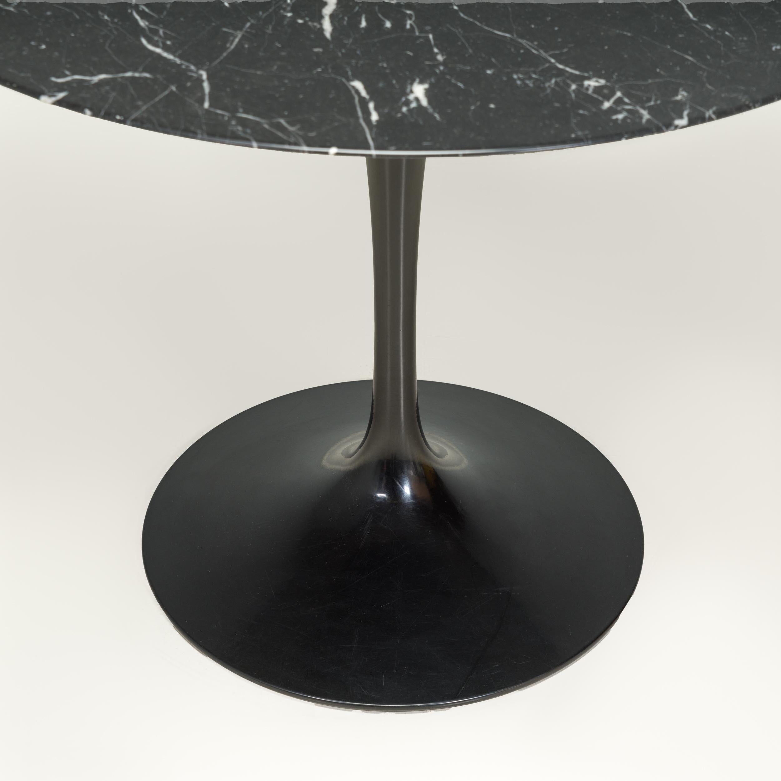 Mid-Century Modern Eero Saarinen for Knoll Nero Marquina Marble Satin Round Pedestal Dining Table