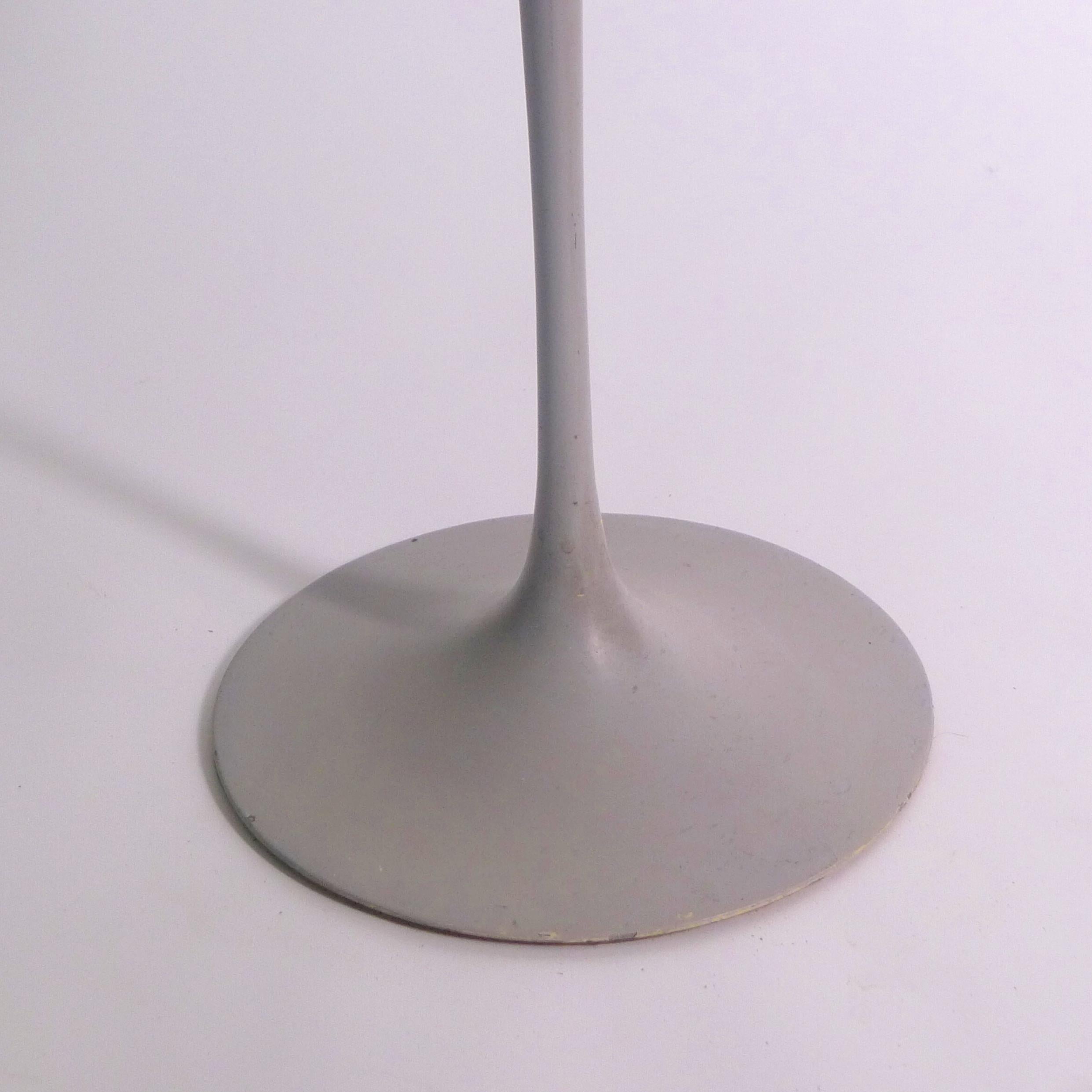 American Eero Saarinen for Knoll, Original Tulip Side Table, early 1960s, Knoll label For Sale