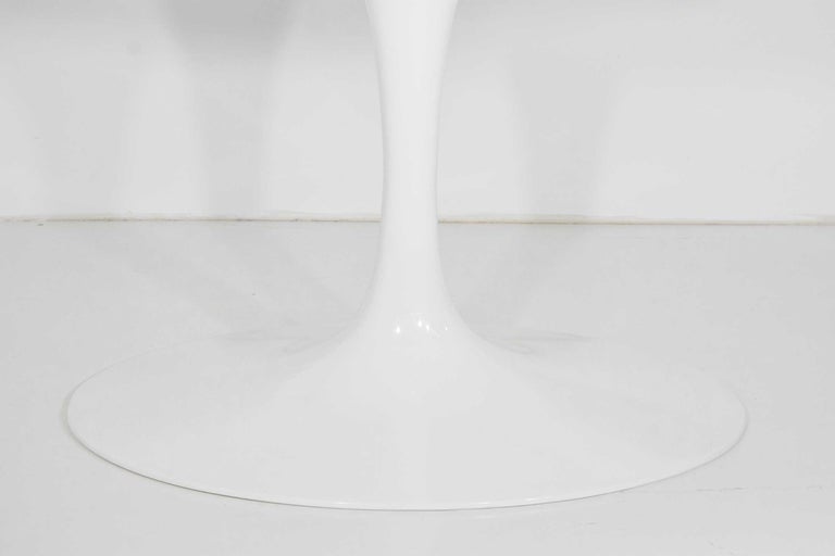 Eero Saarinen for Knoll Oval Tulip Table 1