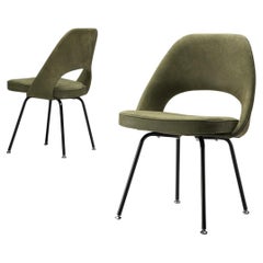 Eero Saarinen for Knoll Pair of Dining Chairs in Green Leather 