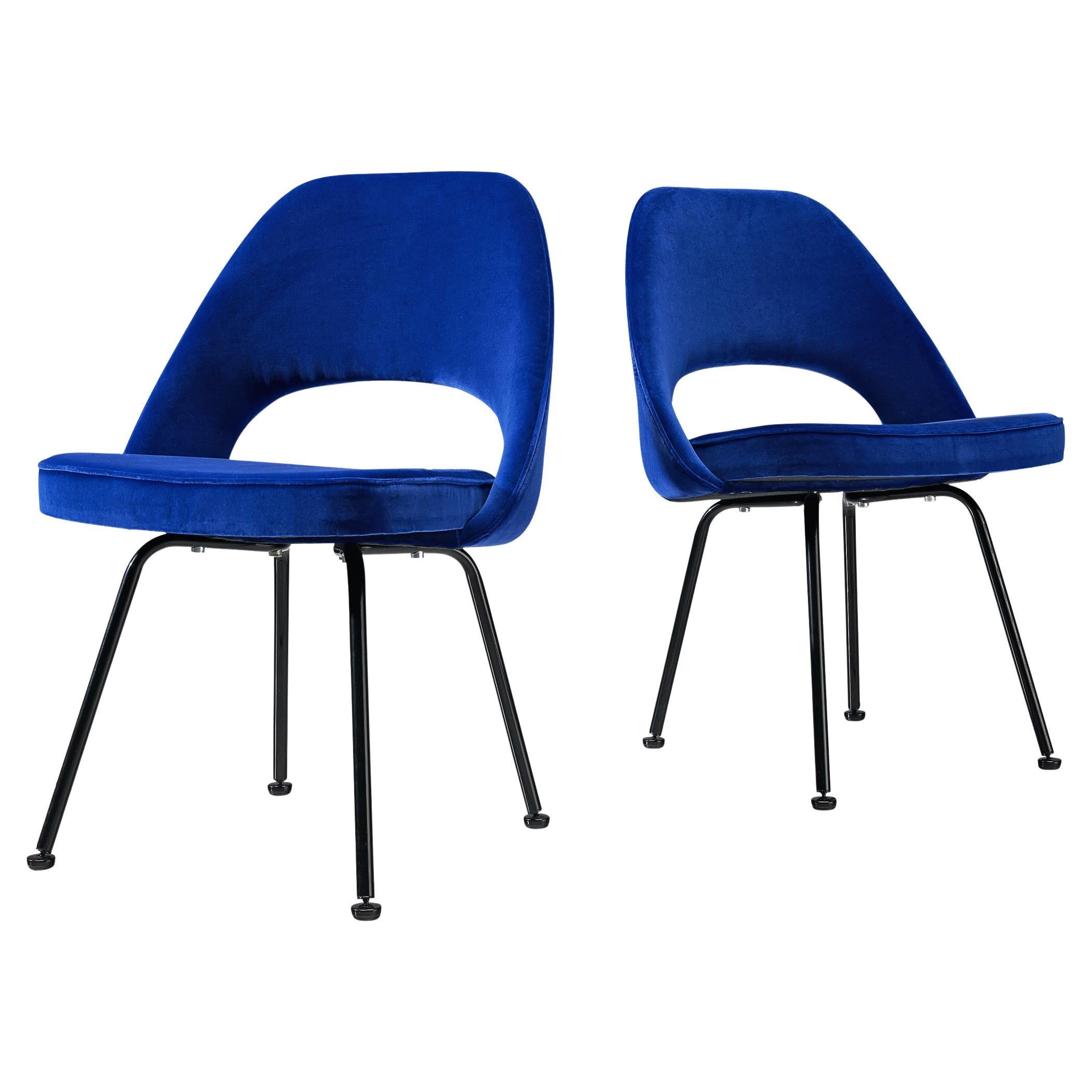 Eero Saarinen for Knoll Pair of Dining Chairs in Lapis Lazuli Velvet Upholstery