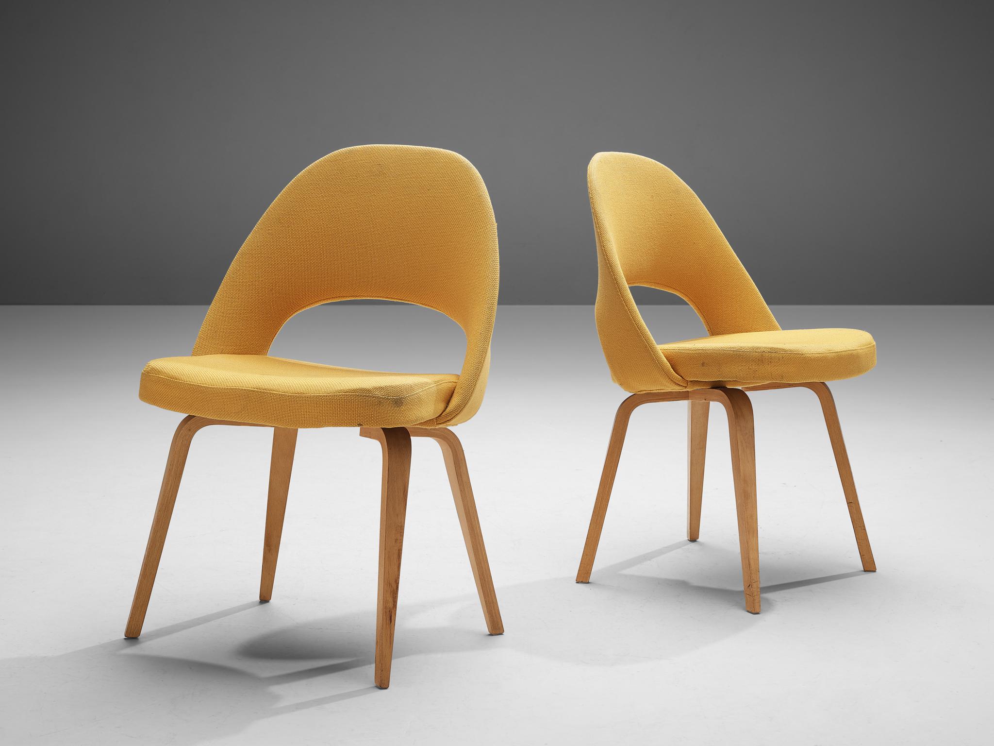 Eero Saarinen for Knoll Pair of Dining Chairs in Yellow Upholstery  For Sale 1