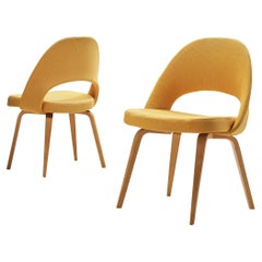 Eero Saarinen for Knoll Pair of Dining Chairs in Yellow Upholstery 