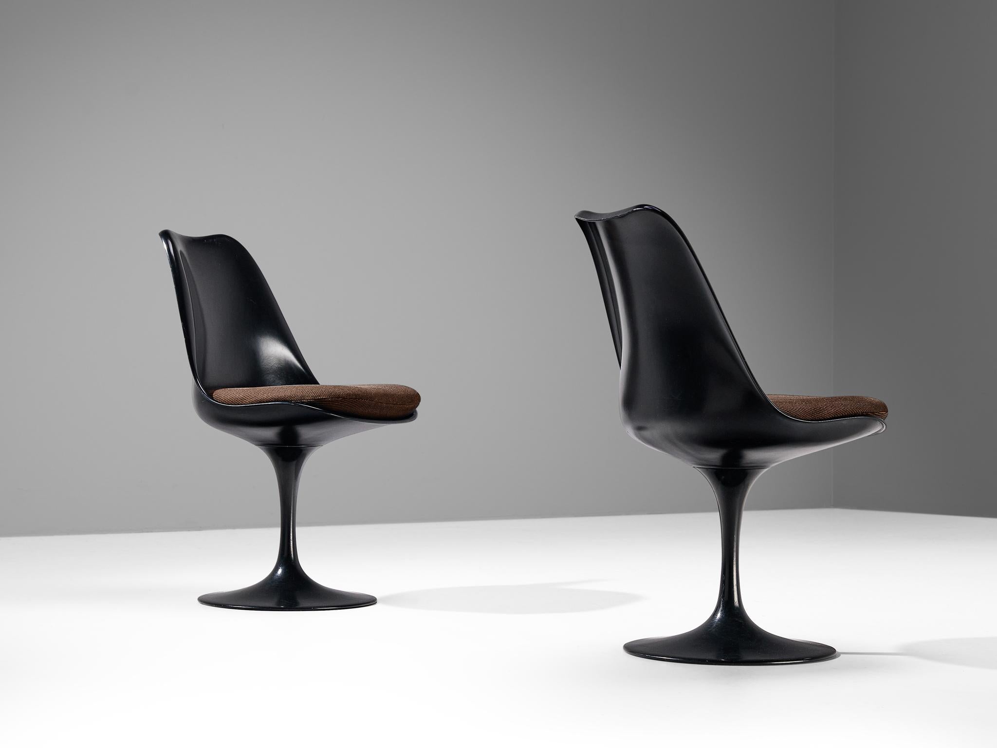 Mid-Century Modern Eero Saarinen for Knoll Pair of 'Tulip' Dining Chairs in Black Fiberglass For Sale