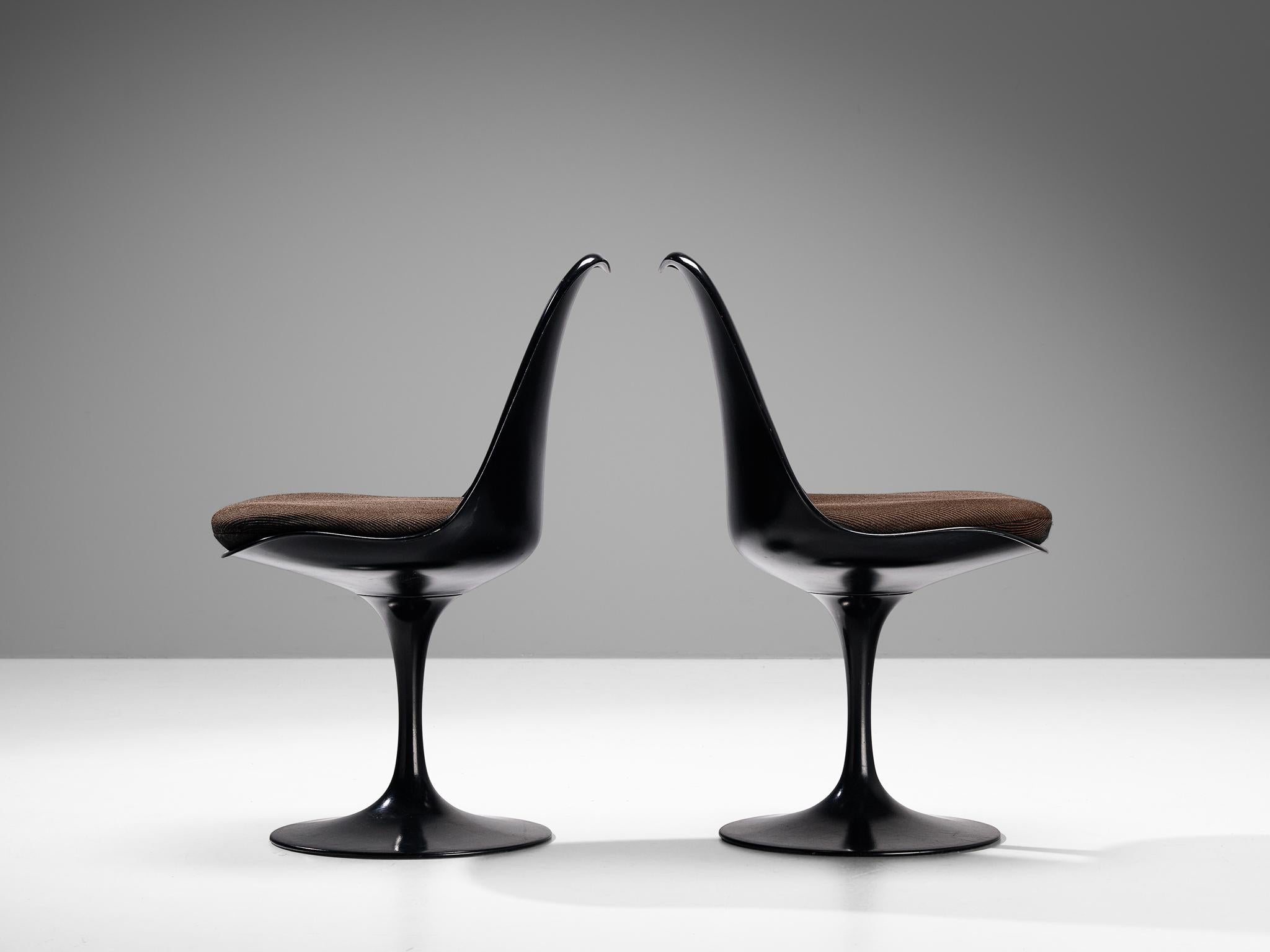 American Eero Saarinen for Knoll Pair of 'Tulip' Dining Chairs in Black Fiberglass