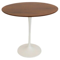 Eero Saarinen für Knoll Seltener Ovaler Tulpen-Beistelltisch