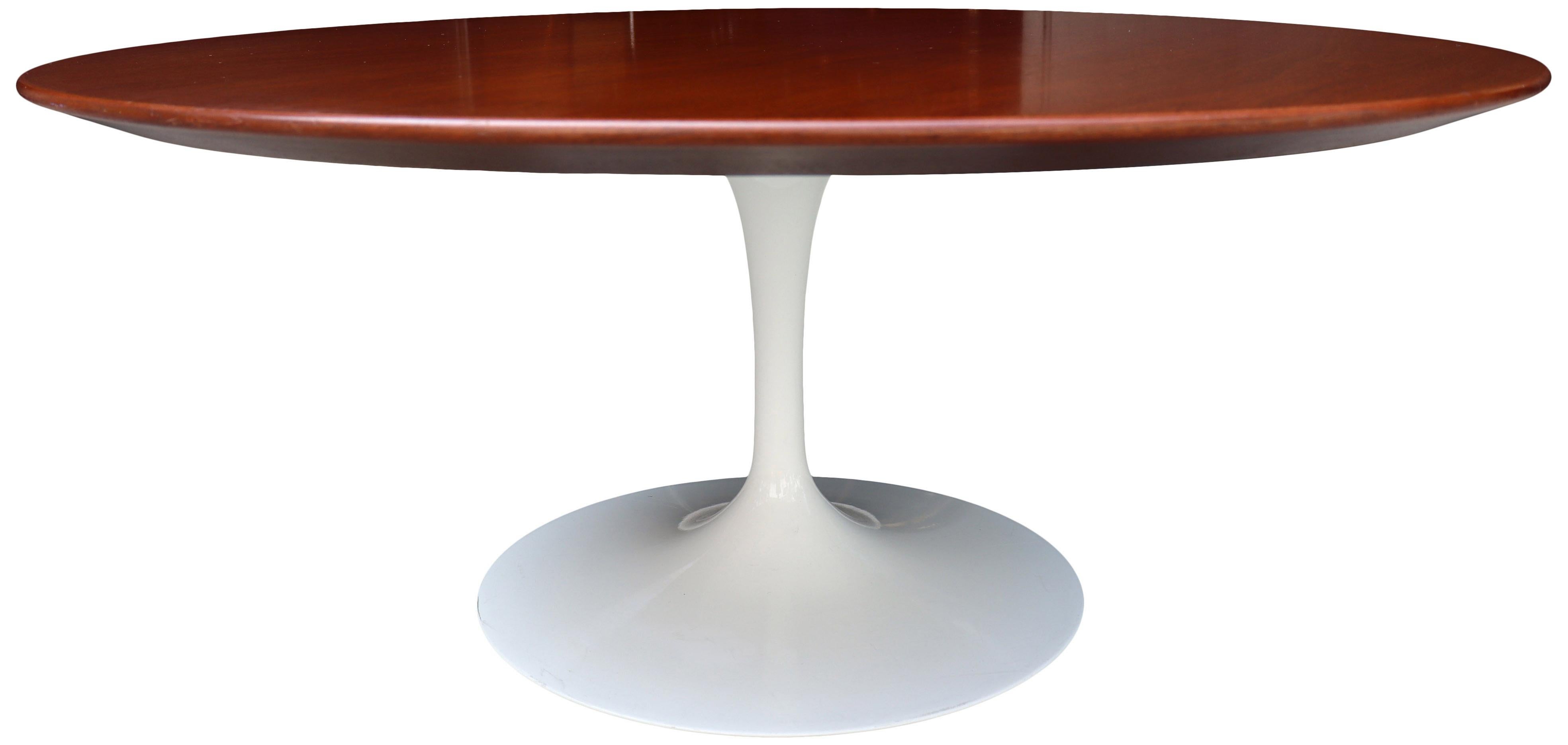 Mid-Century Modern Eero Saarinen for Knoll Round Tulip Coffee Table