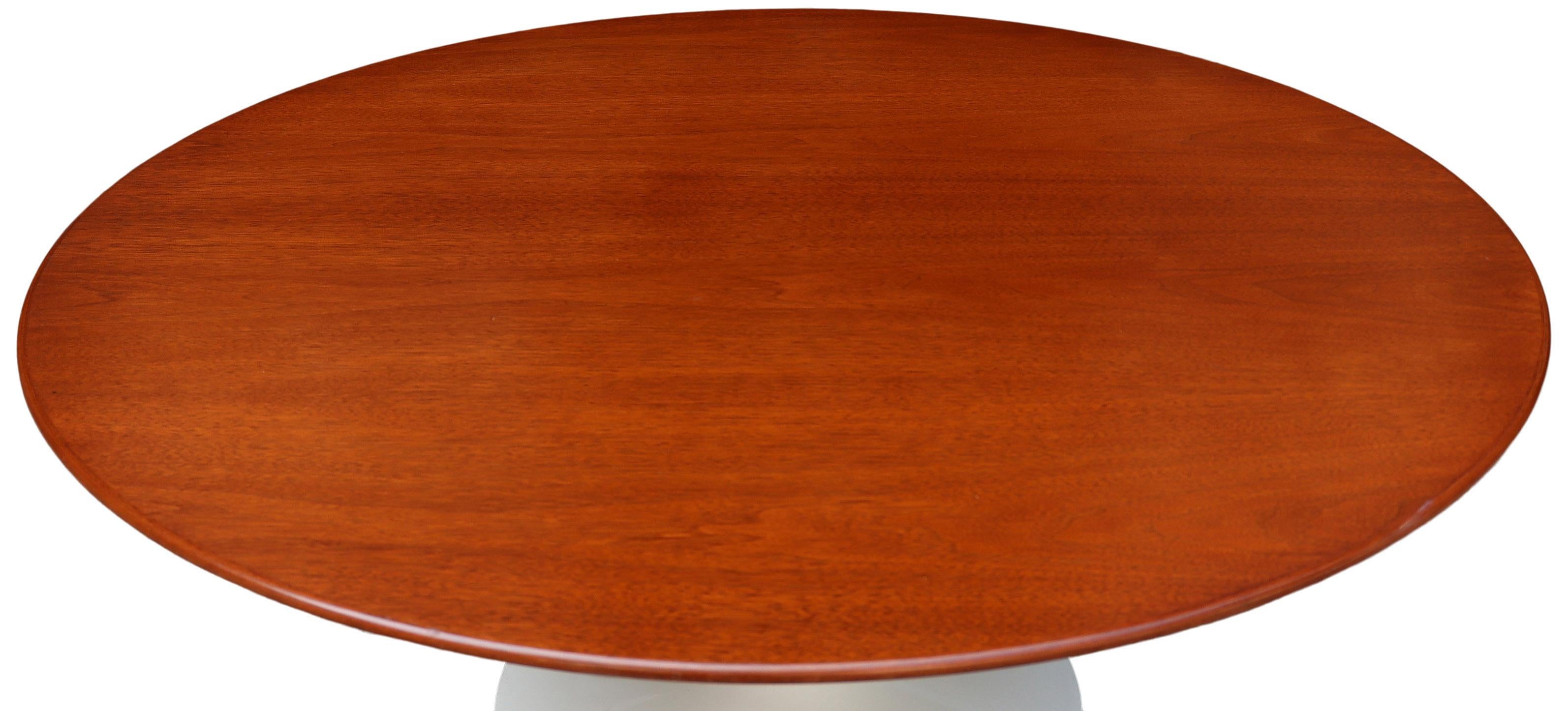 Eero Saarinen for Knoll Round Tulip Coffee Table 1