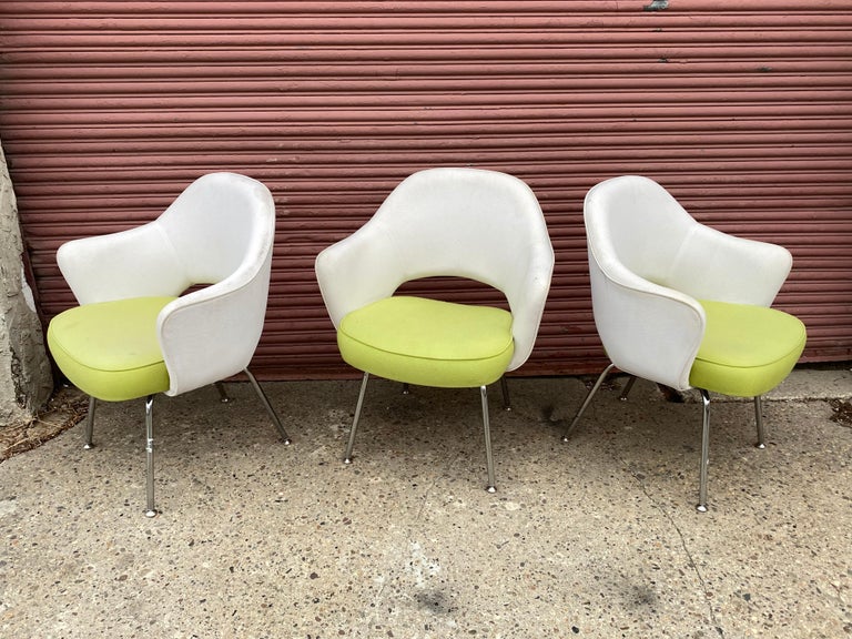 Mid-Century Modern Eero Saarinen for Knoll Set of 6 Executive Armchairs For Sale