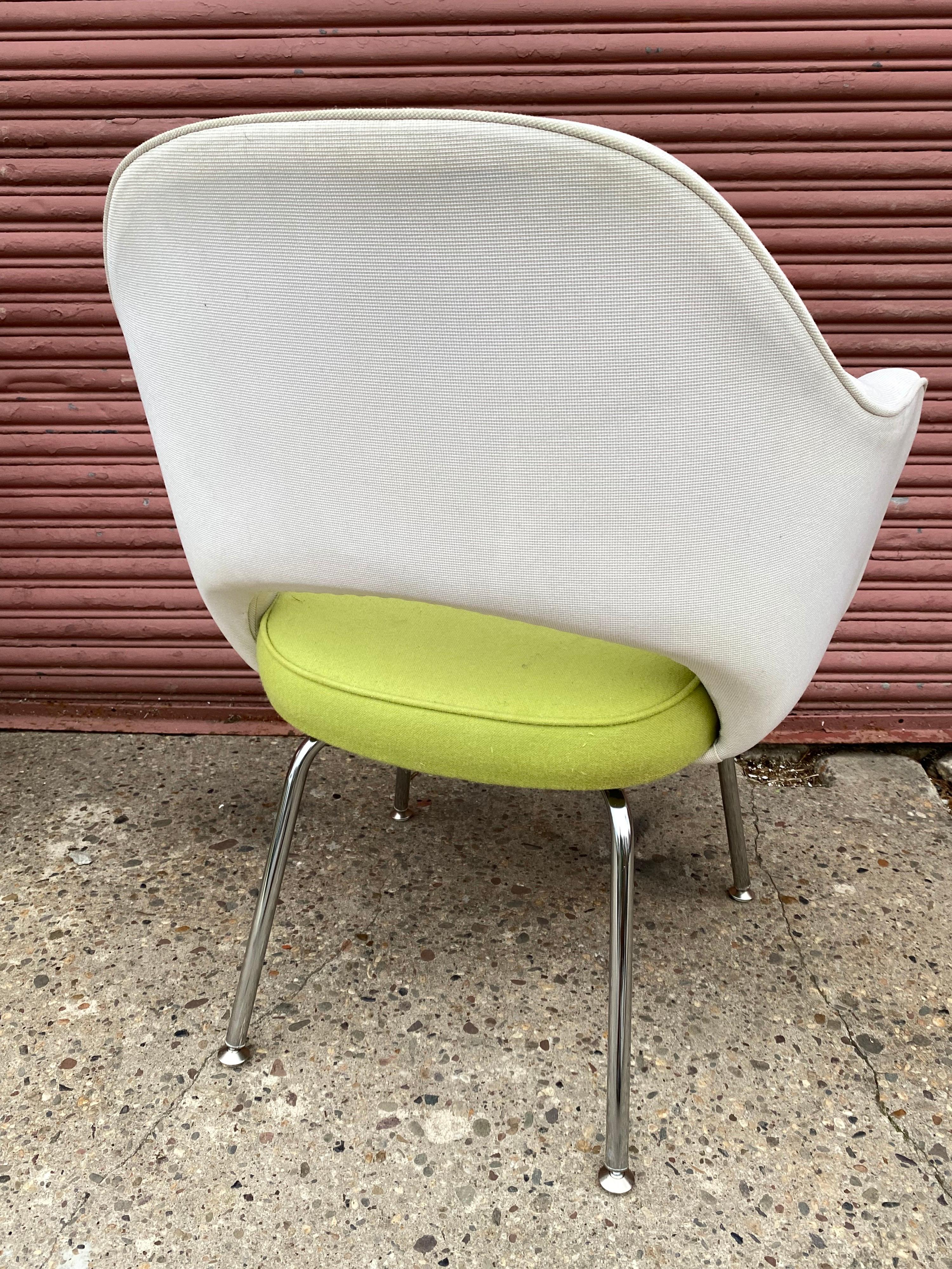 Upholstery Eero Saarinen for Knoll Set of 6 Executive Armchairs