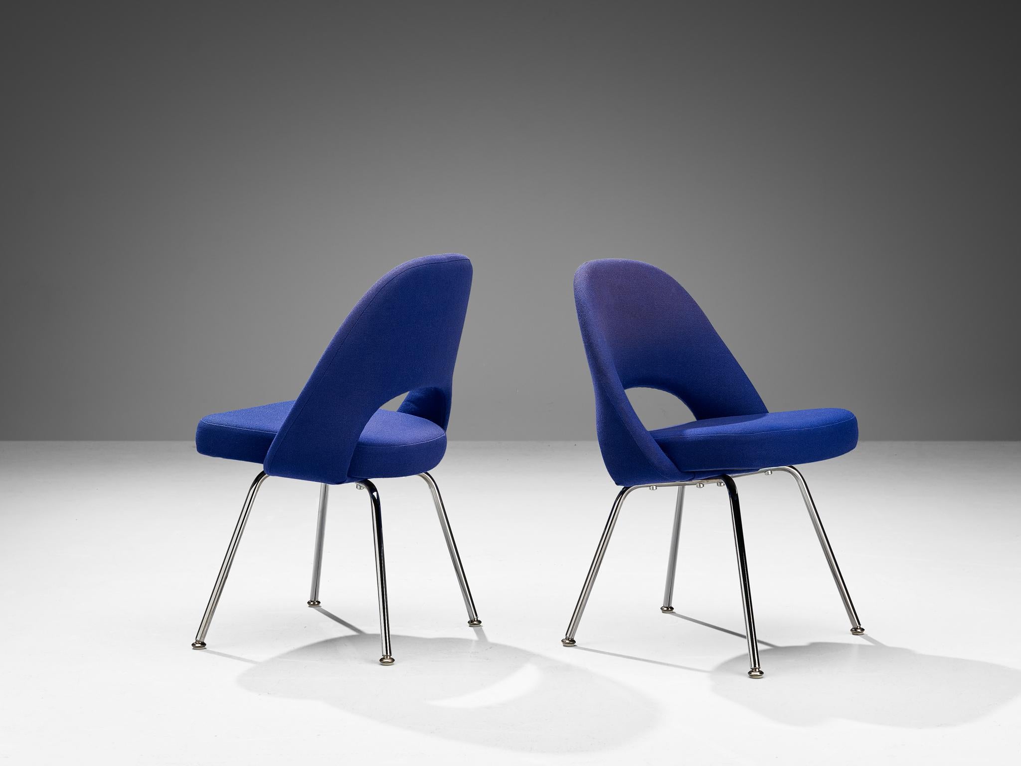 Mid-Century Modern Eero Saarinen for Knoll Set of Four Dining Chairs in Blue Upholstery  For Sale