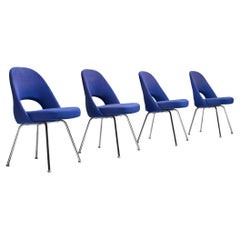 Eero Saarinen for Knoll Set of Four Dining Chairs in Blue Upholstery 