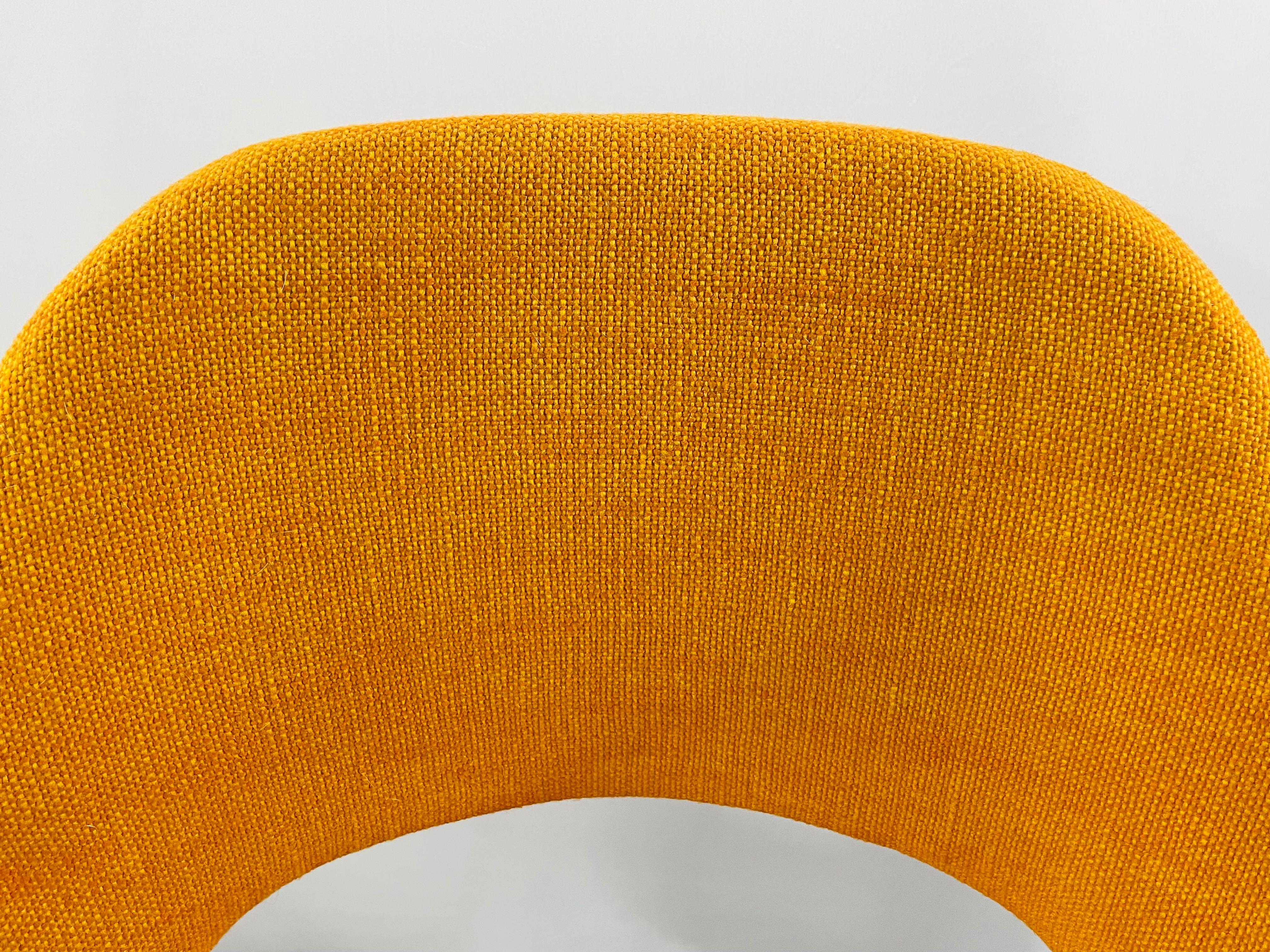 Mid-Century Modern Eero Saarinen for Knoll Side Chair, a Pair