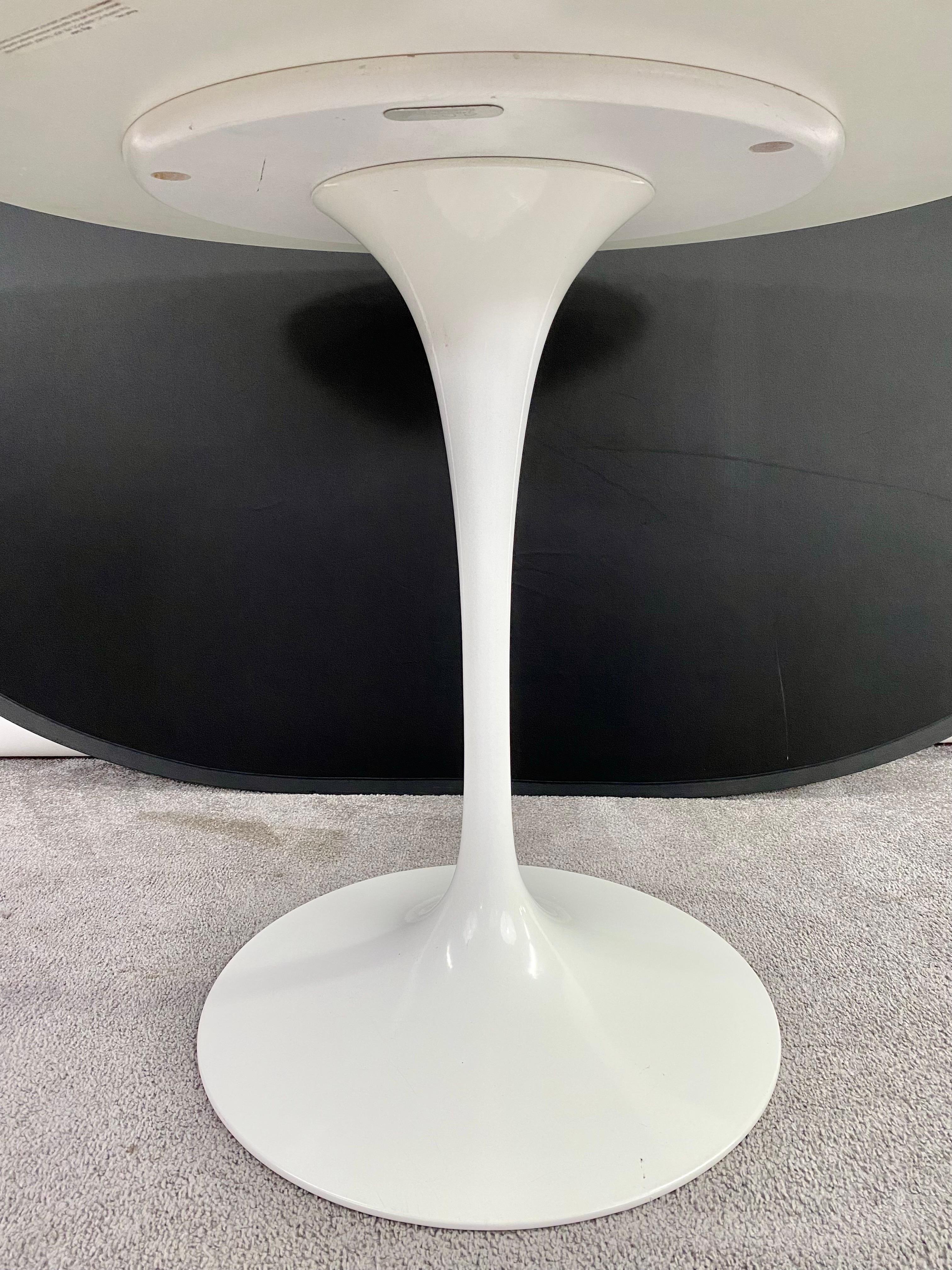 20th Century Eero Saarinen for Knoll Studios MCM Tulip White Dining or Center Table, Signed 