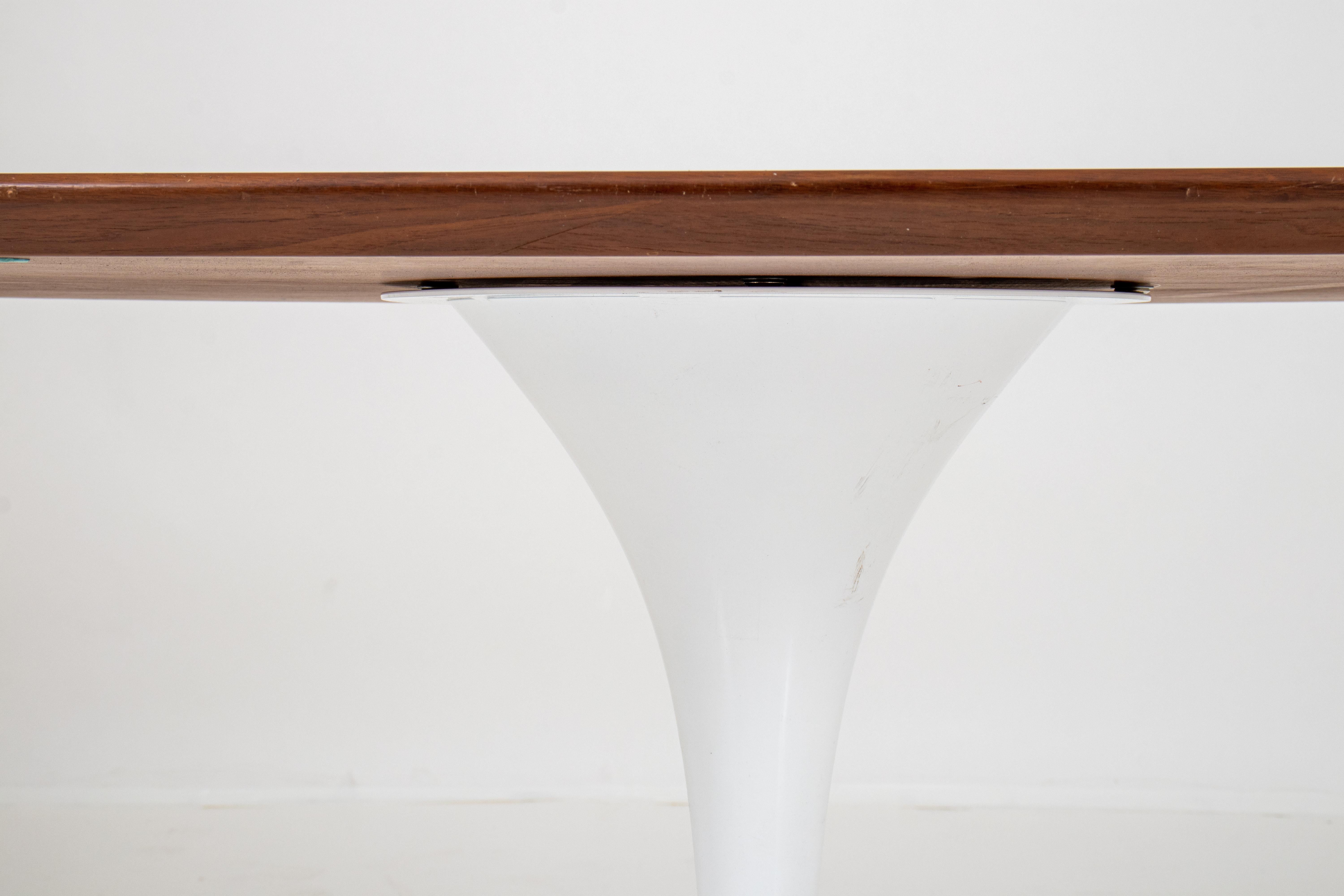 Walnut Eero Saarinen for Knoll Style Tulip Dining Table