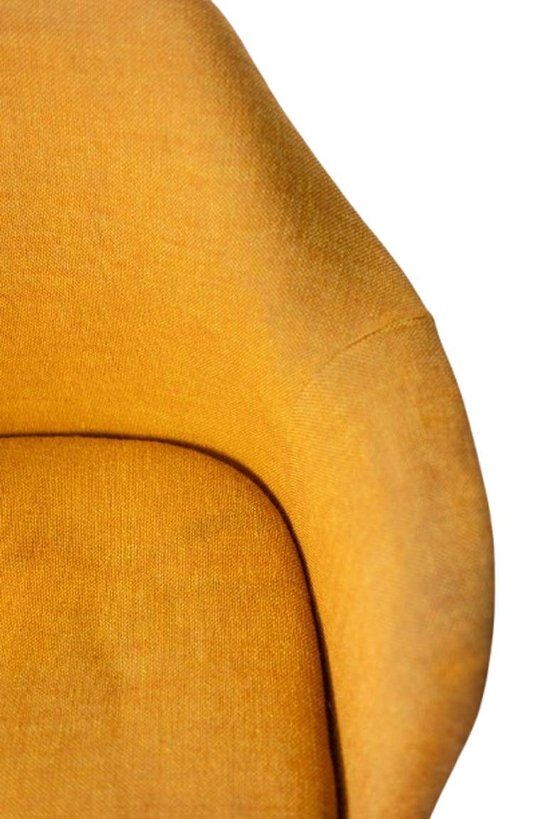 Eero Saarinen, pour KNOLL, fauteuil 'Tulip' en jaune safran. Circa 1960-70 en vente 3