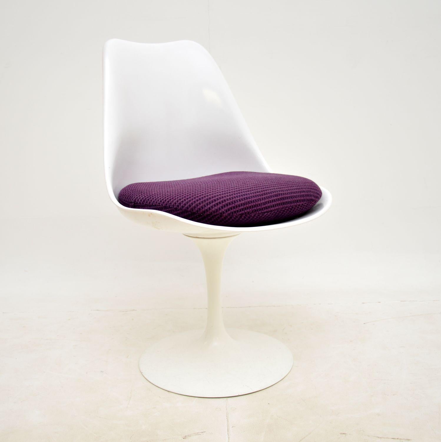 Tulpen-Esstisch & Stühle von Eero Saarinen für Knoll (Moderne der Mitte des Jahrhunderts) im Angebot