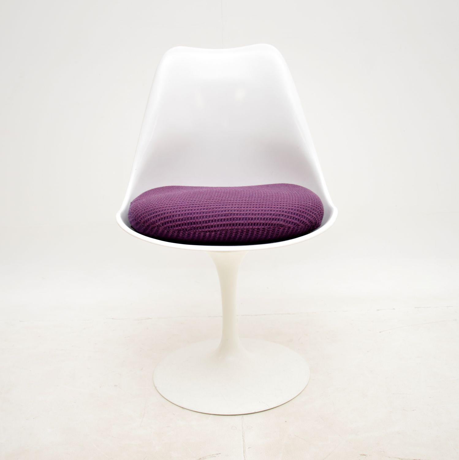 Tulpen-Esstisch & Stühle von Eero Saarinen für Knoll (amerikanisch) im Angebot