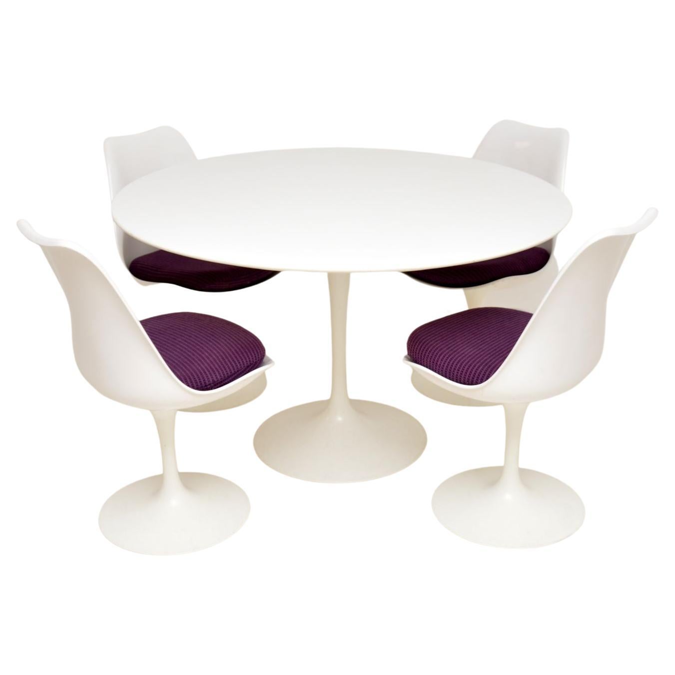 Eero Saarinen for Knoll Tulip Dining Table & Chairs For Sale