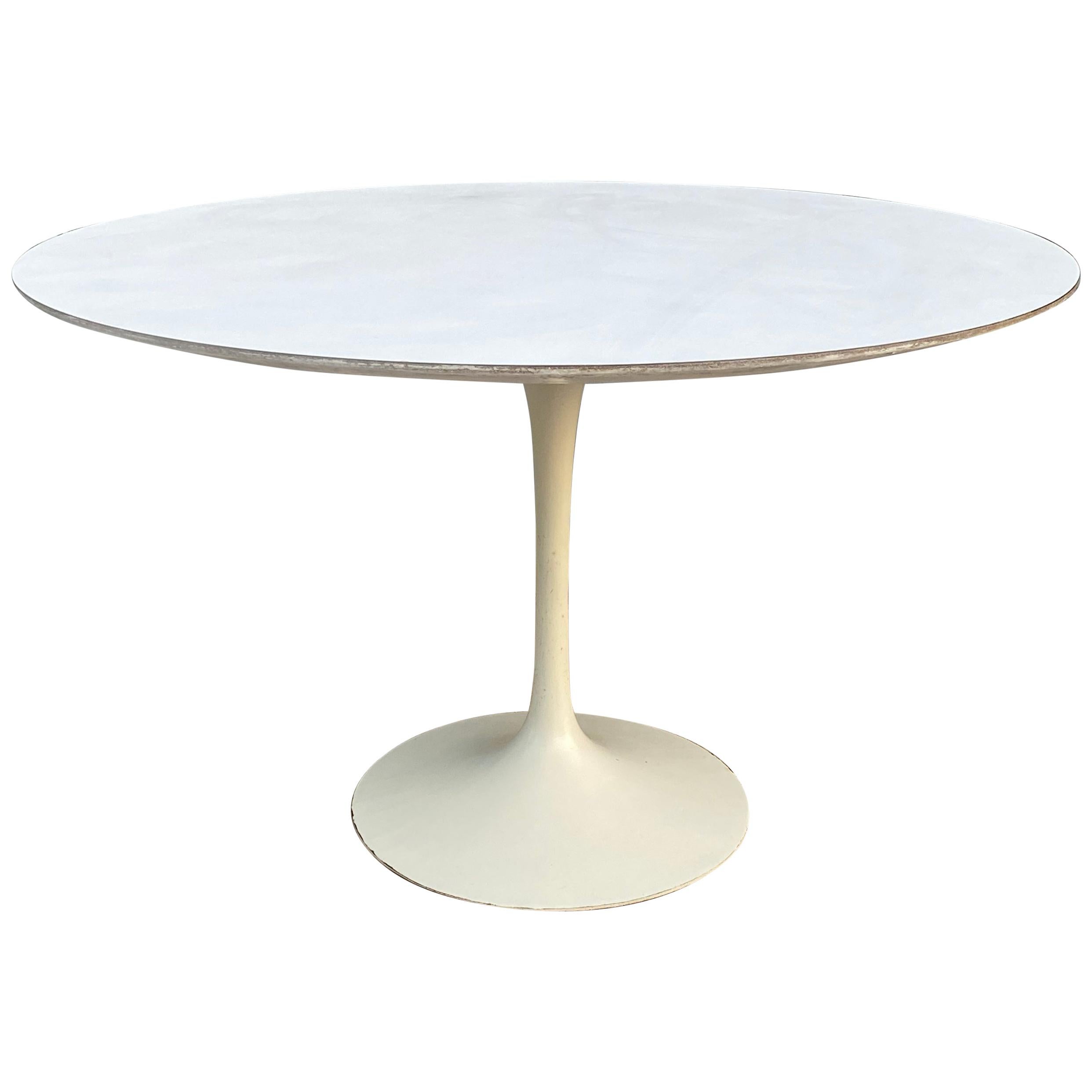 Eero Saarinen for Knoll Tulip Dining Table