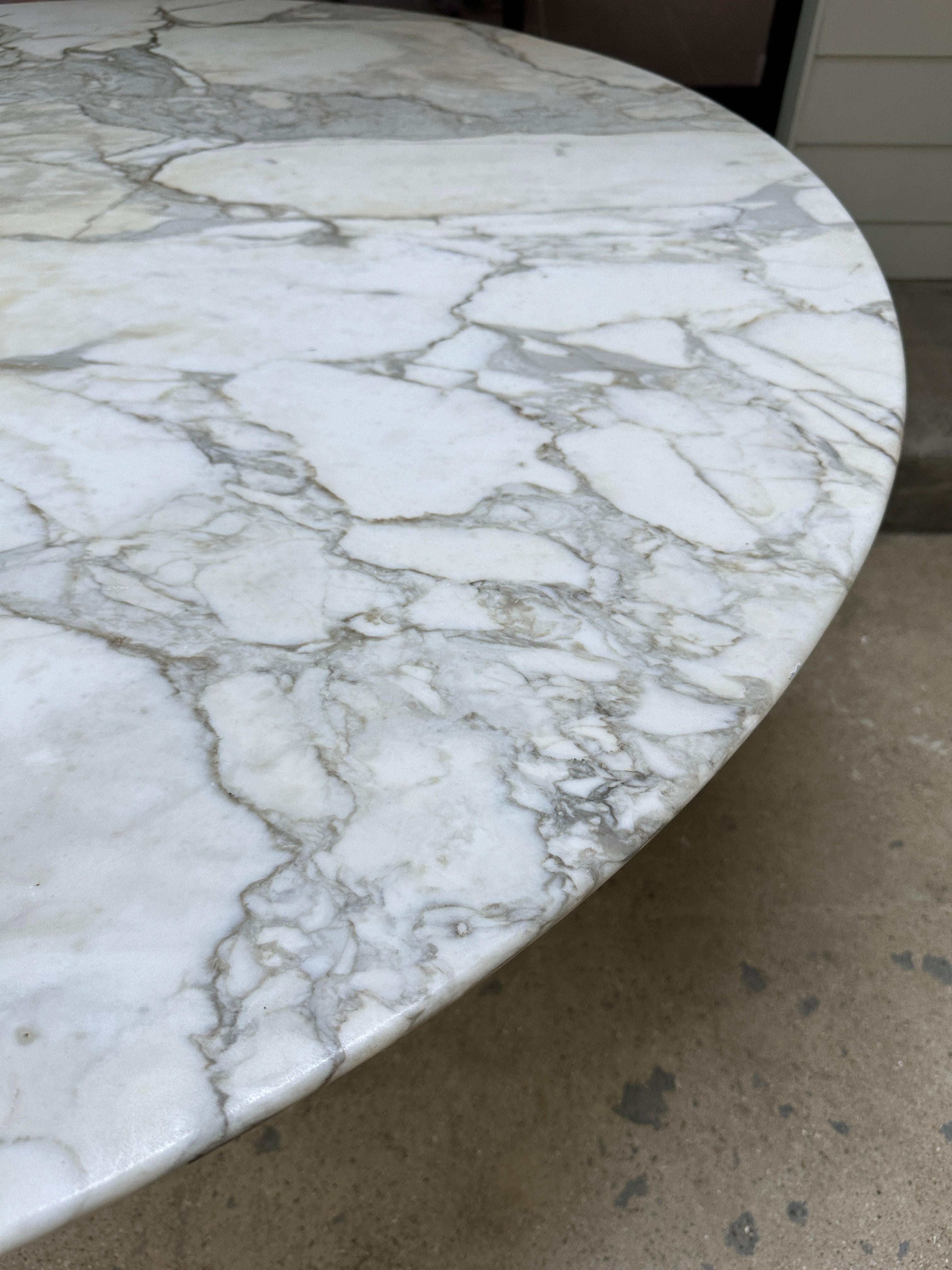 Metal Eero Saarinen for Knoll 'Tulip' Dining Table with Carrara Marble Top For Sale