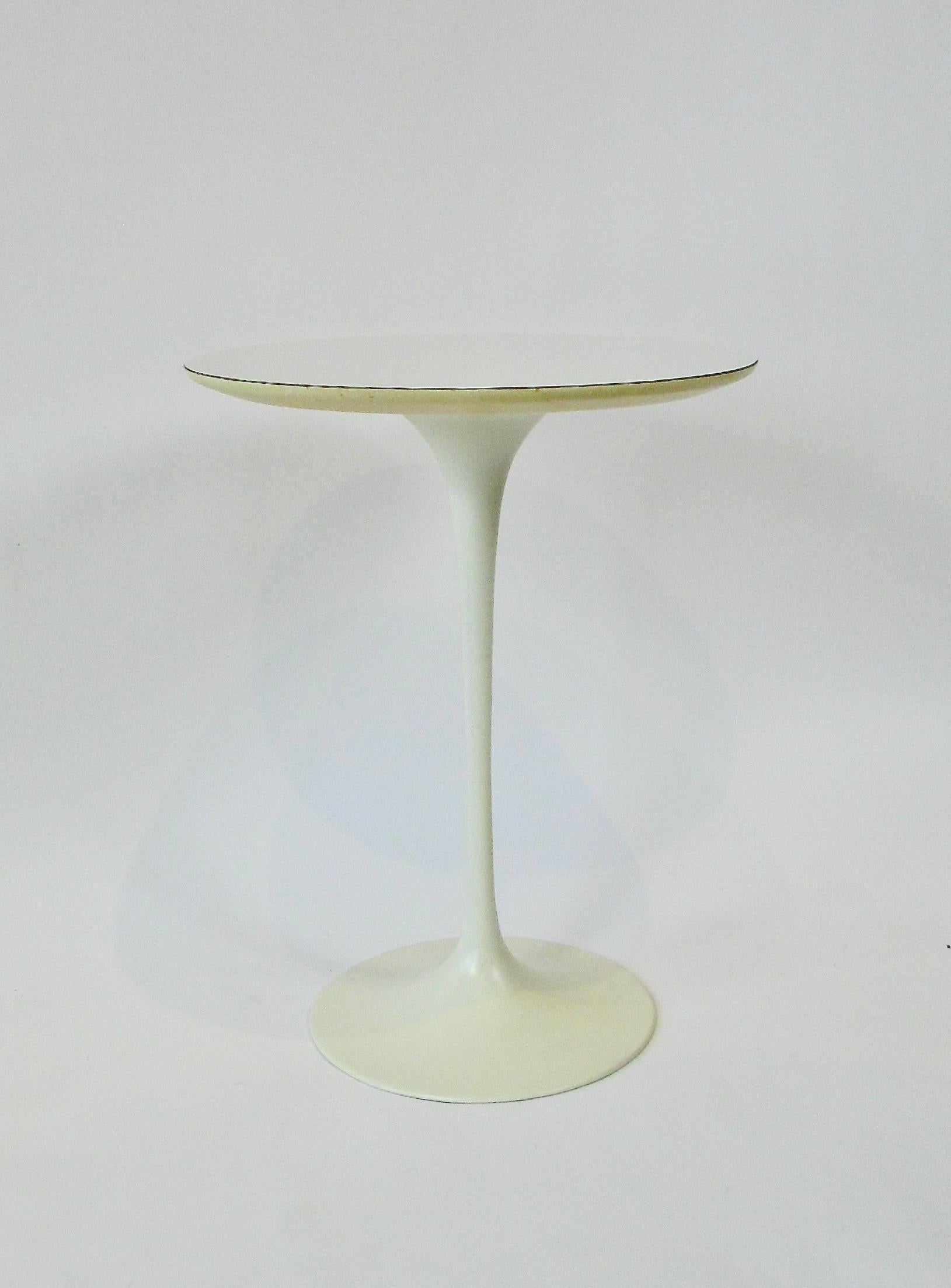 American Eero Saarinen for Knoll Tulip Group Side Table