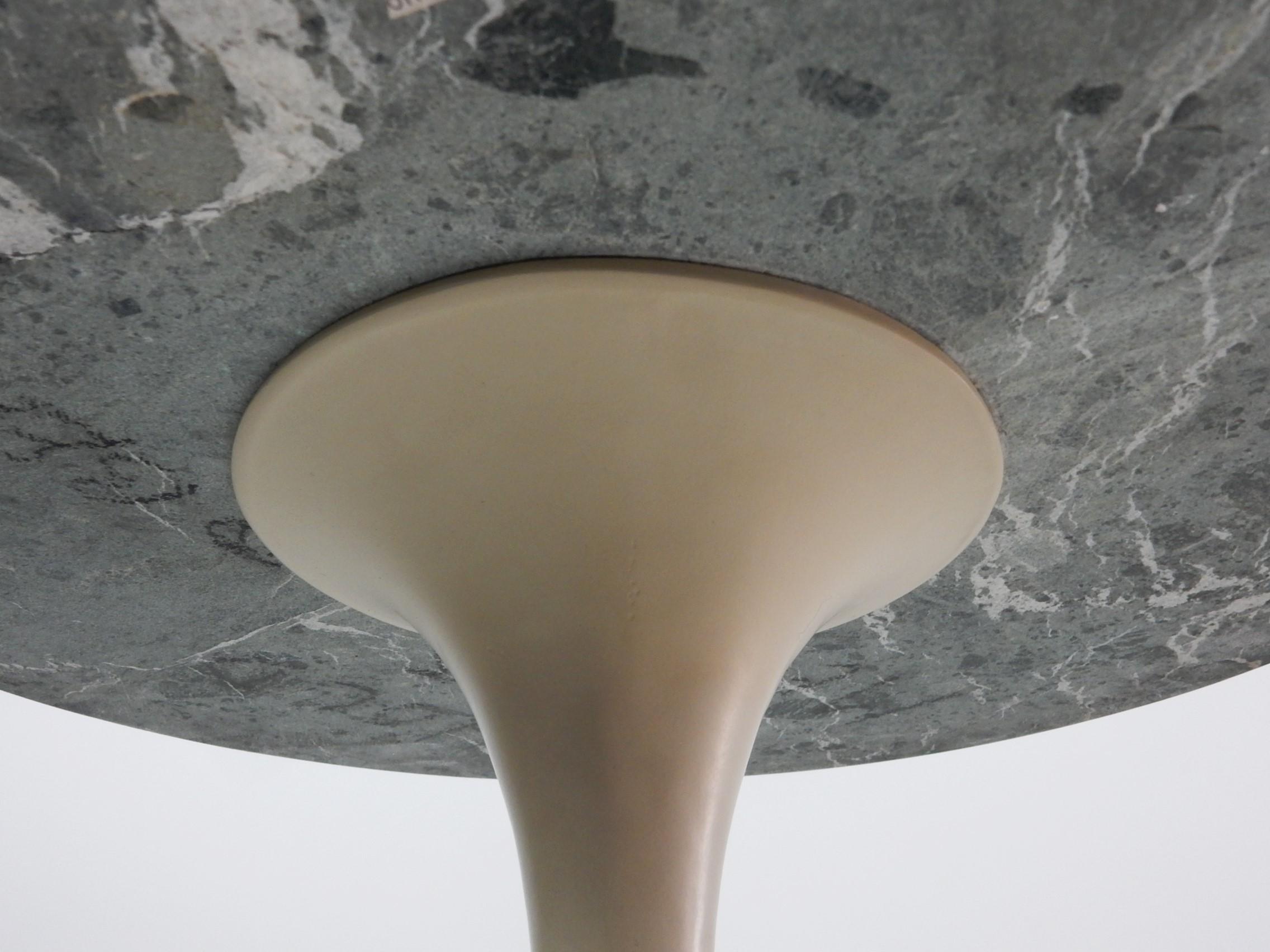 American Eero Saarinen for Knoll Tulip Pedestal Side Table w/ Verdi Alpi Marble Top  For Sale