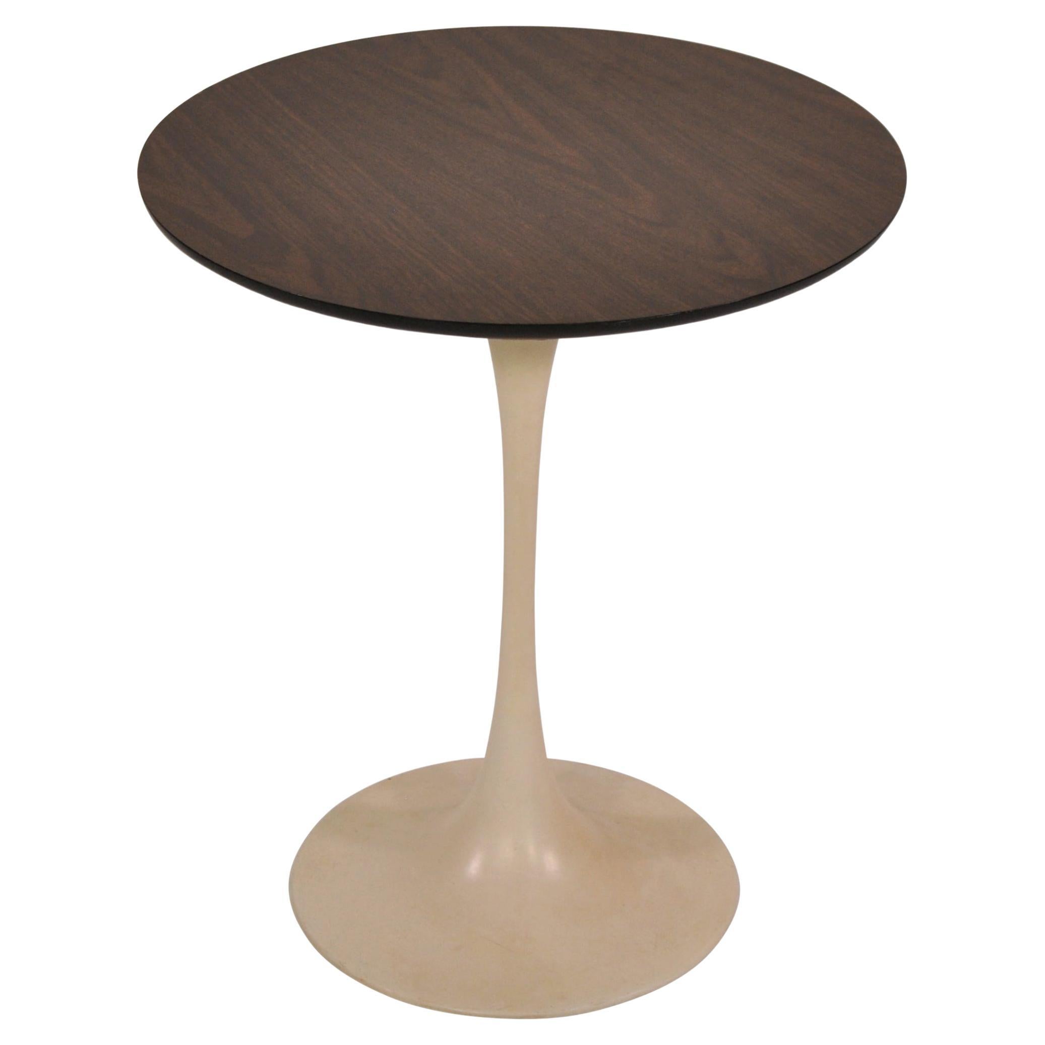 Eero Saarinen for Knoll Tulip Side Table, 1960s In Good Condition In Miami, FL